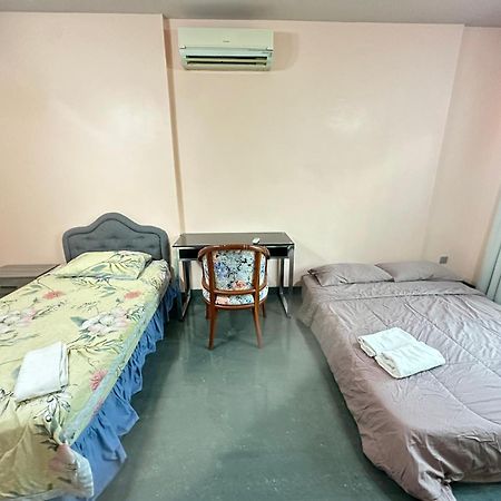 Seladah Stay Kuching Exterior foto