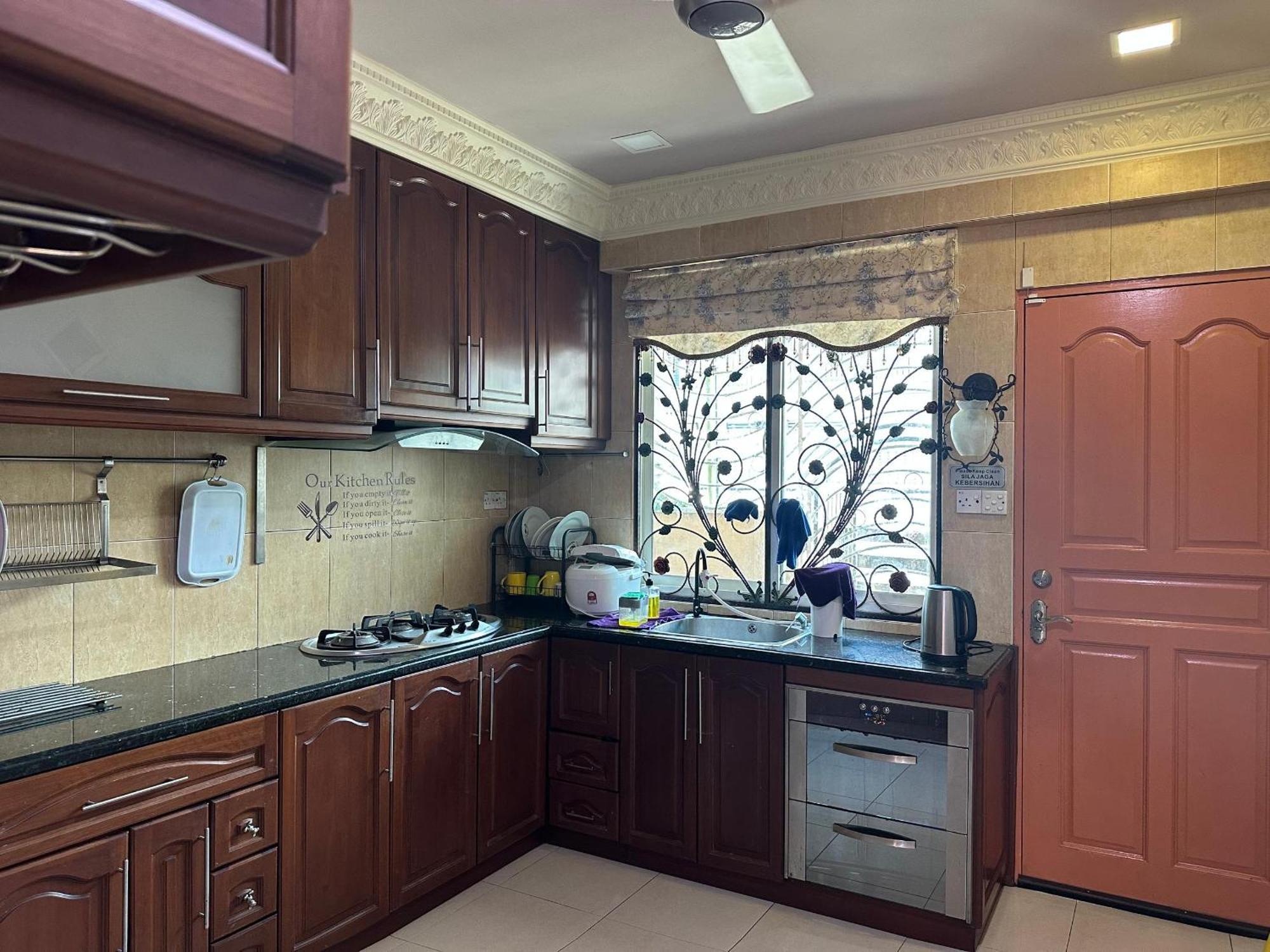 Seladah Stay Kuching Exterior foto