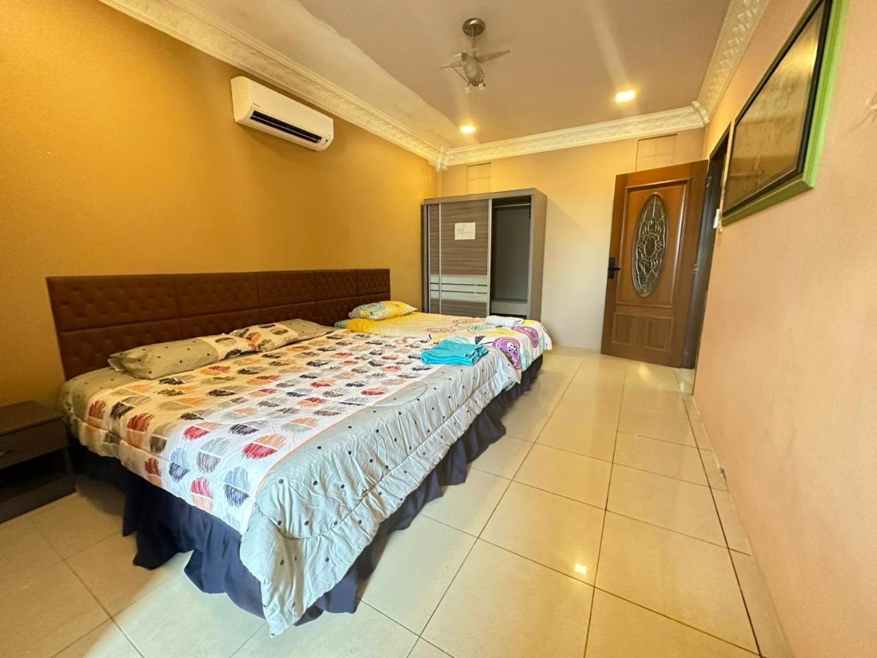 Seladah Stay Kuching Exterior foto