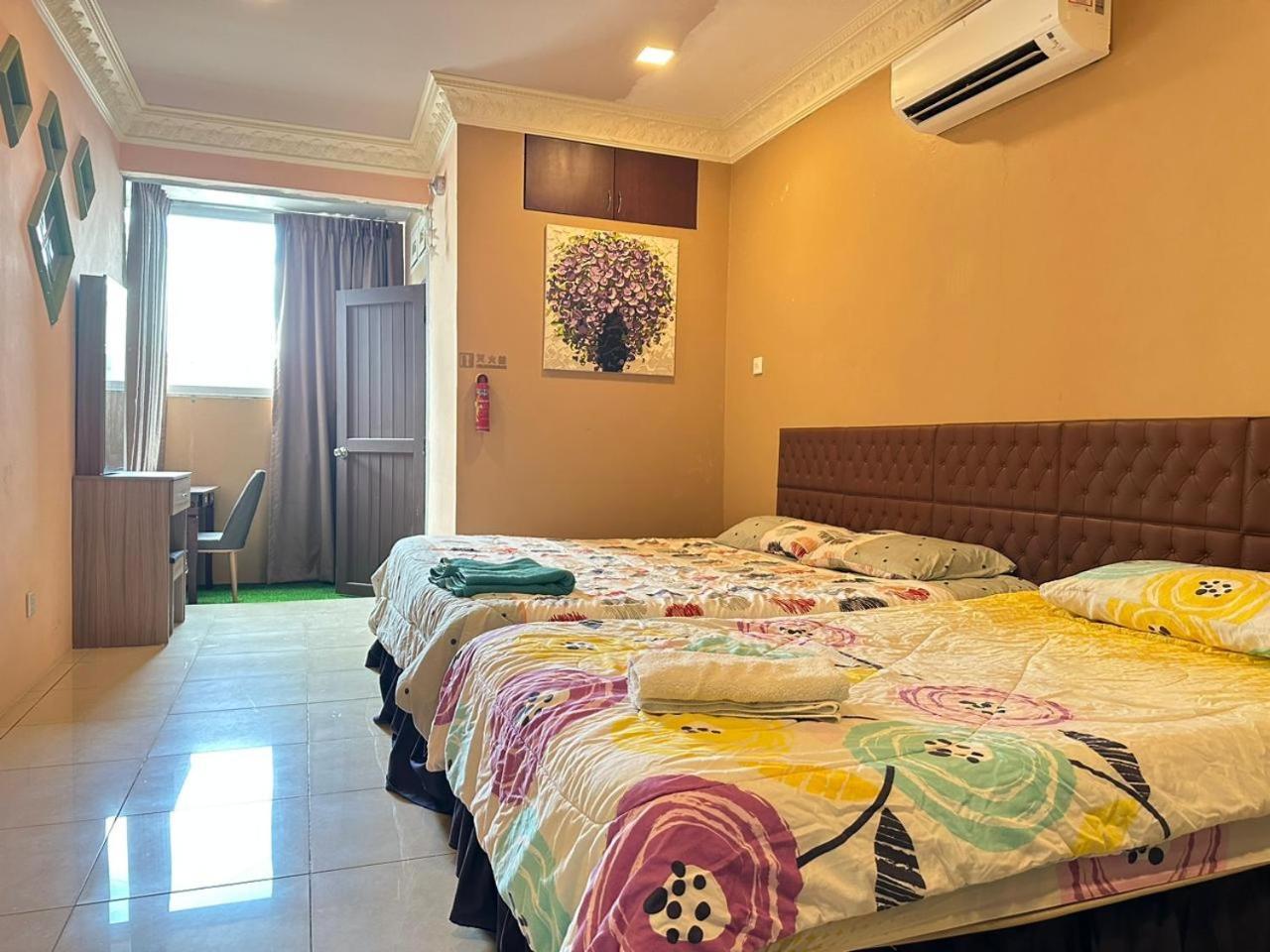 Seladah Stay Kuching Exterior foto