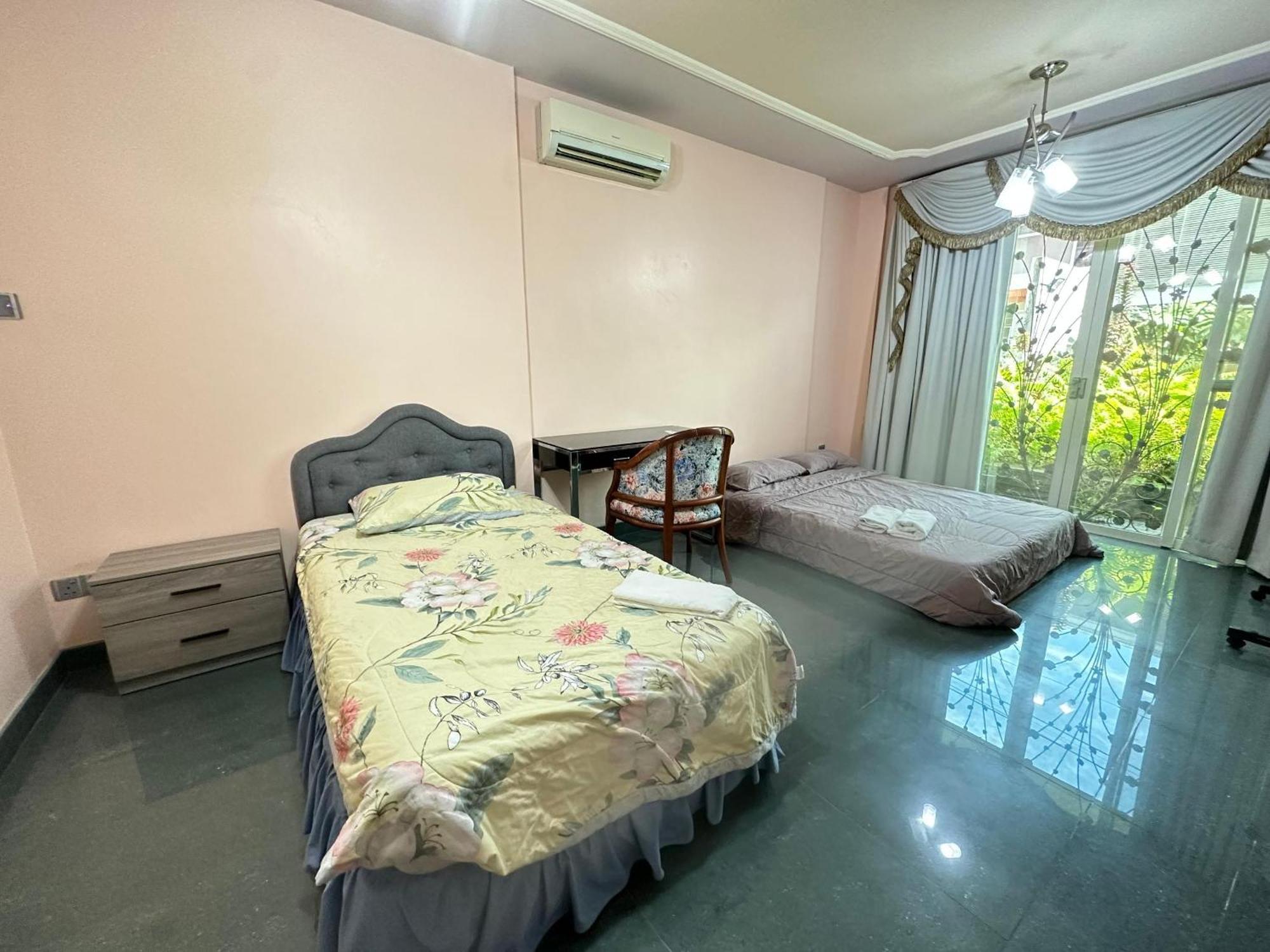 Seladah Stay Kuching Exterior foto